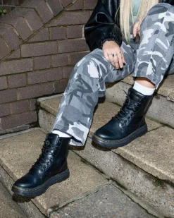 Crewson Leather Lace Up -Maiharit*Dr. Martens Discount
