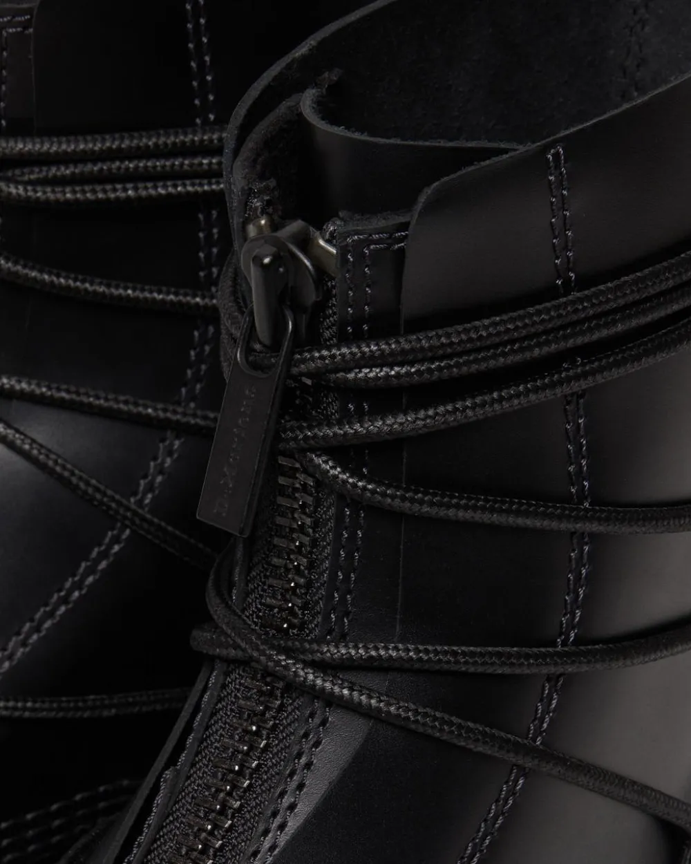Jarrick Ii Laced -Nahkaplatformit*Dr. Martens Cheap