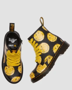 Junior 1460 Smiley® Leather Boots*Dr. Martens Hot