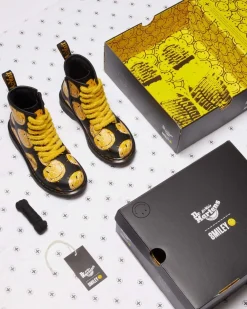 Junior 1460 Smiley® Leather Boots*Dr. Martens Hot