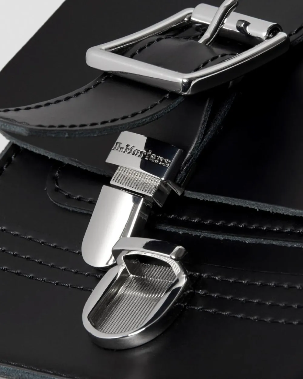 Kiev Smooth Leather Leather Vertical Crossbody -Laukku*Dr. Martens Discount