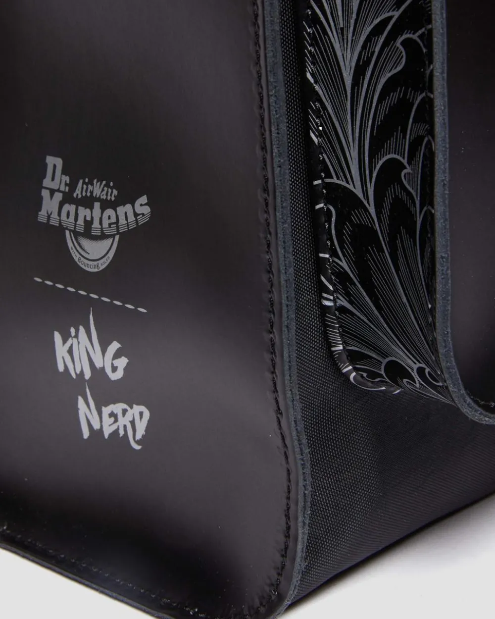 King Nerd -Nahkareppu*Dr. Martens Sale