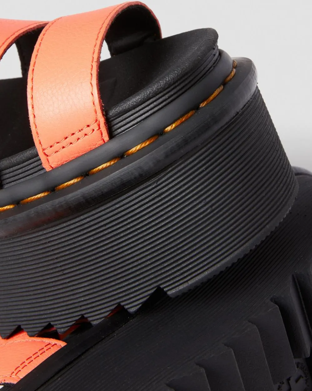 Nahkaiset Blaire Quad Pisa Strap Platform -Sandaalit*Dr. Martens Shop