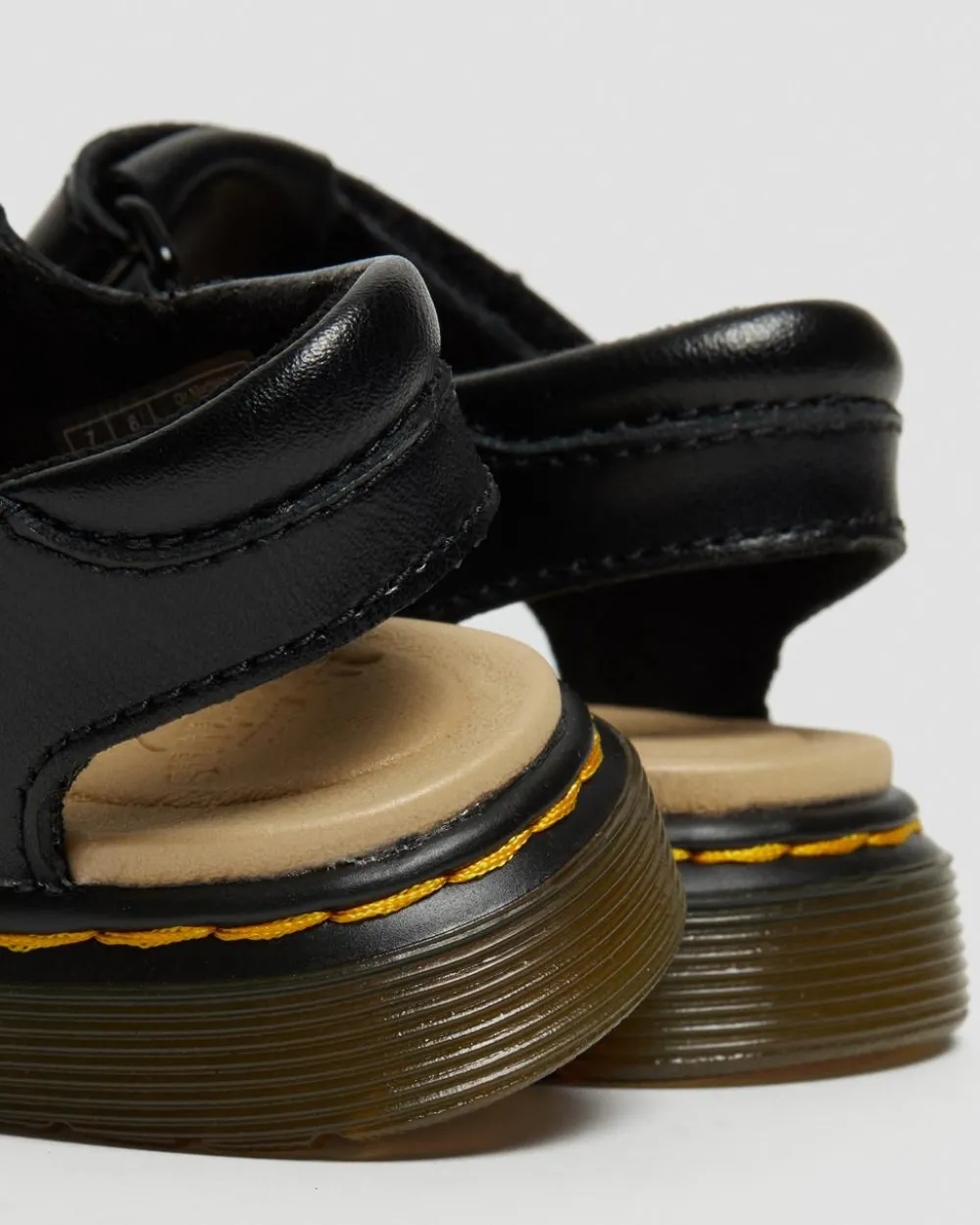 Taaperoiden Moby Ii Leather Strap Velcro -Sandaalit*Dr. Martens Best