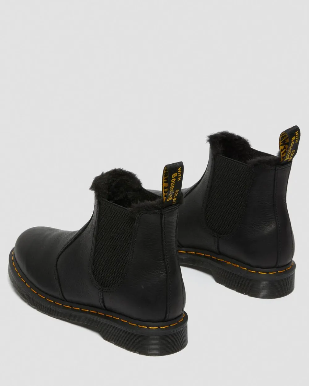 Tekoturkisvuoratut 2976 Chelsea -Bootsit*Dr. Martens Discount