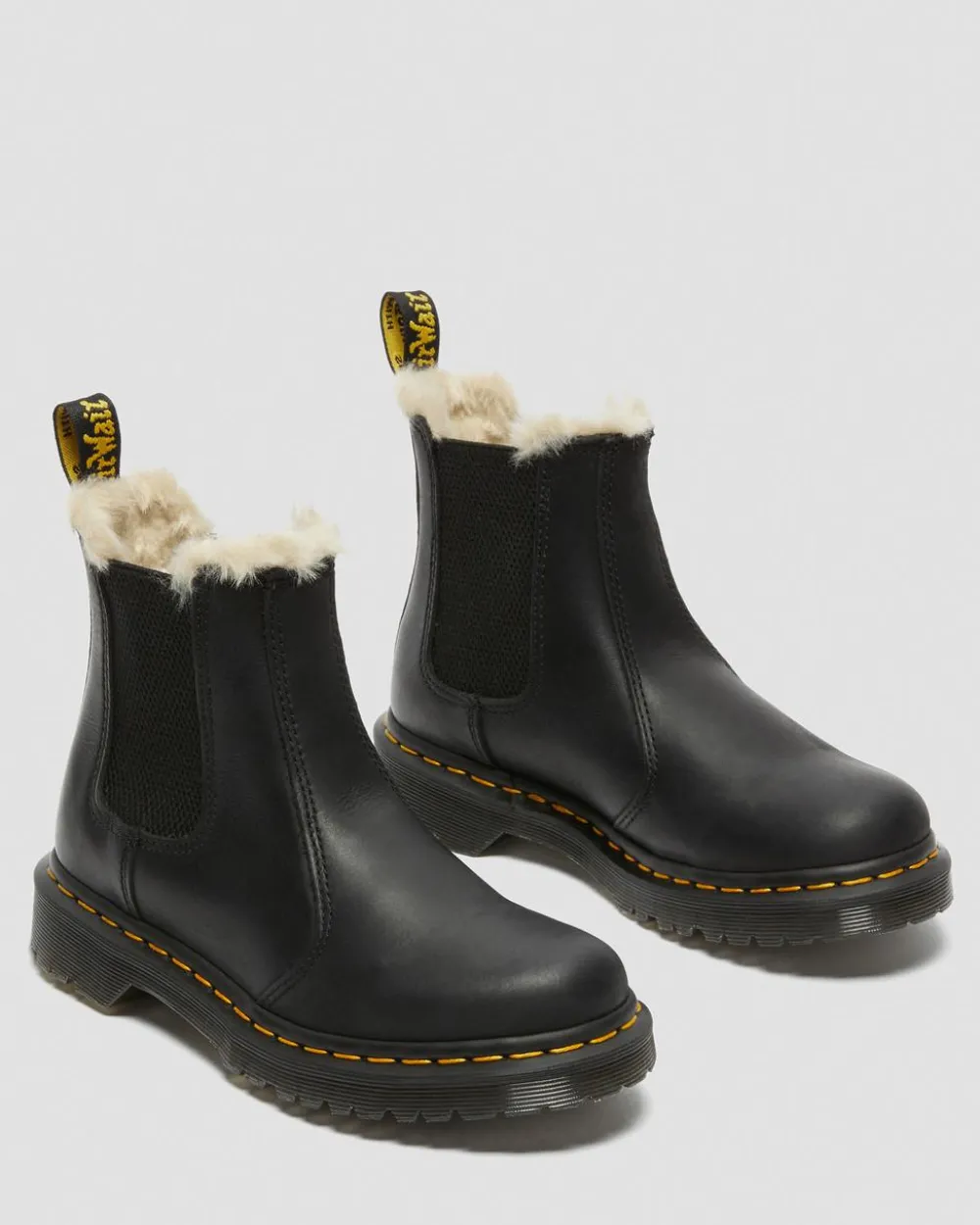 Tekoturkisvuoratut 2976 Leonore Chelsea -Bootsit*Dr. Martens Store