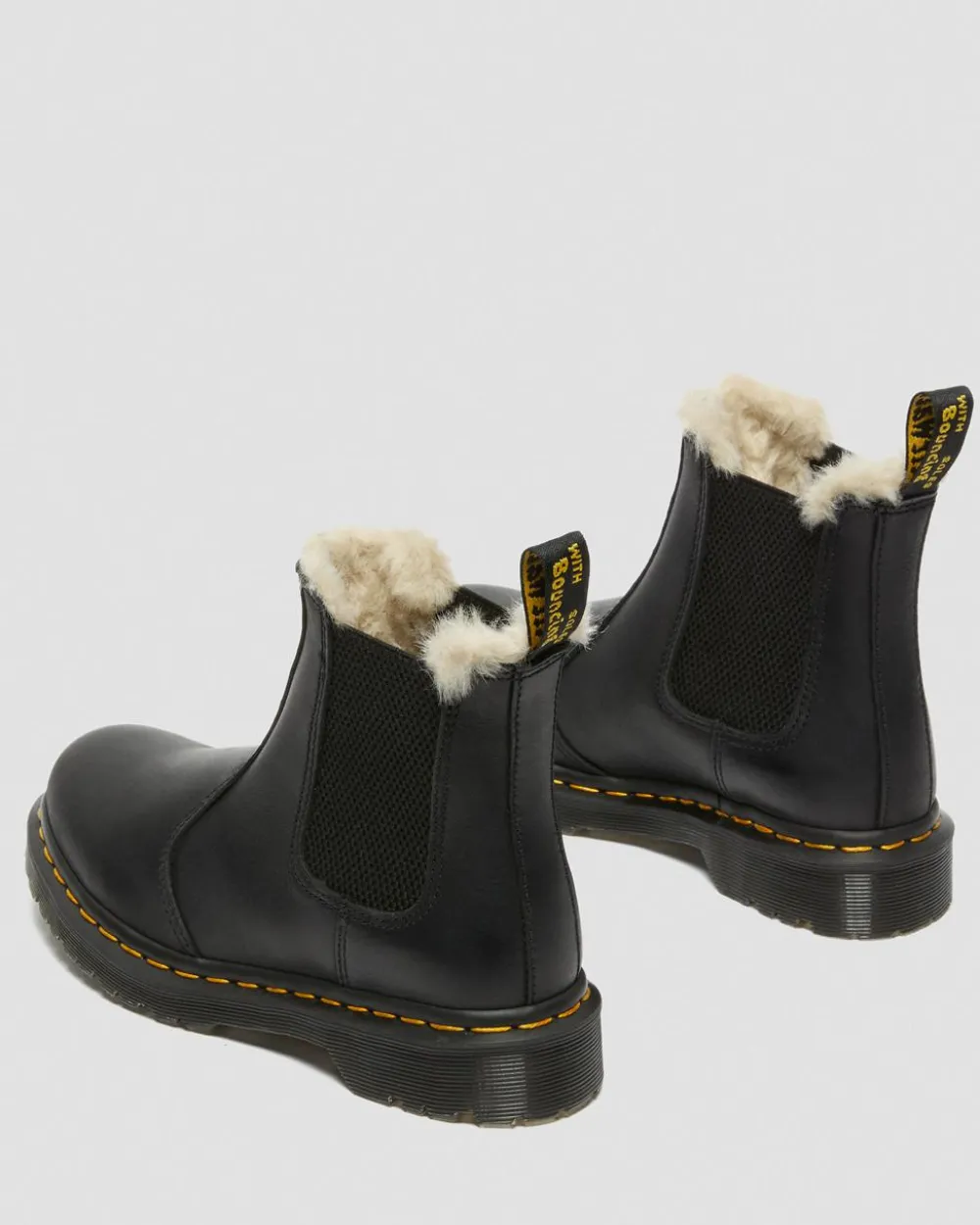 Tekoturkisvuoratut 2976 Leonore Chelsea -Bootsit*Dr. Martens Store