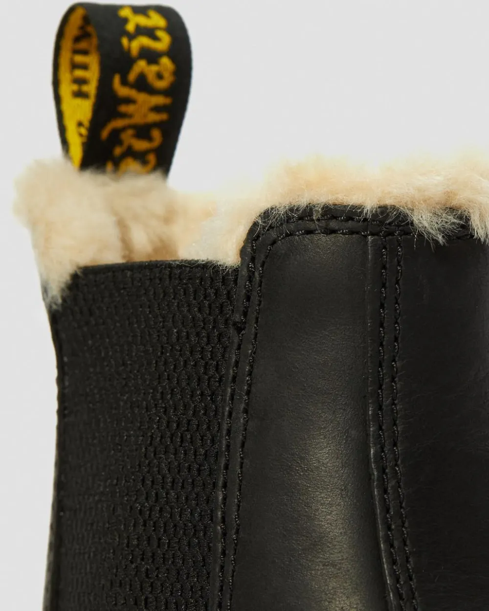 Tekoturkisvuoratut 2976 Leonore Chelsea -Bootsit*Dr. Martens Store